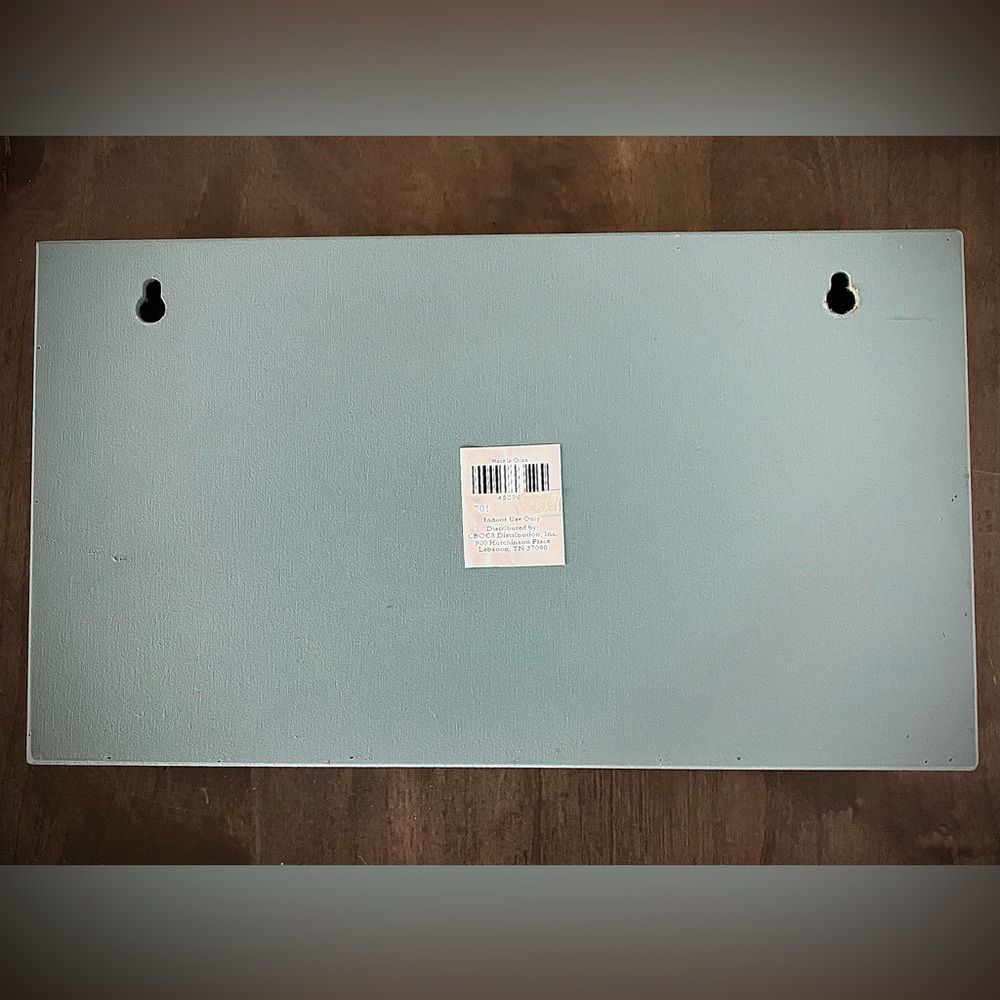 WOODEN SIGN
“Life is Better at the BEACH” Painted Burlap Blues/ Greens NEW - Picture 6 of 6